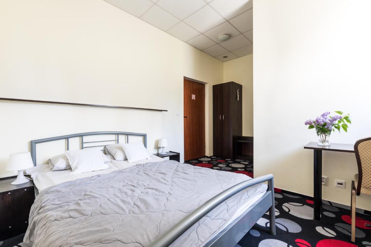 Motel Silver Konstantynów Łódzki Kültér fotó