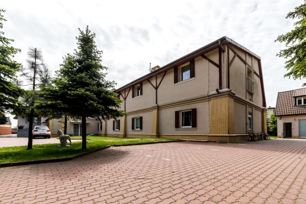 Motel Silver Konstantynów Łódzki Kültér fotó