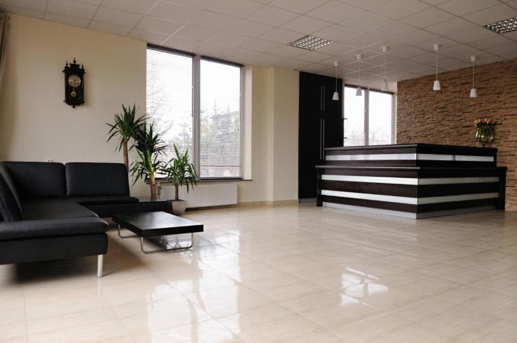 Motel Silver Konstantynów Łódzki Kültér fotó