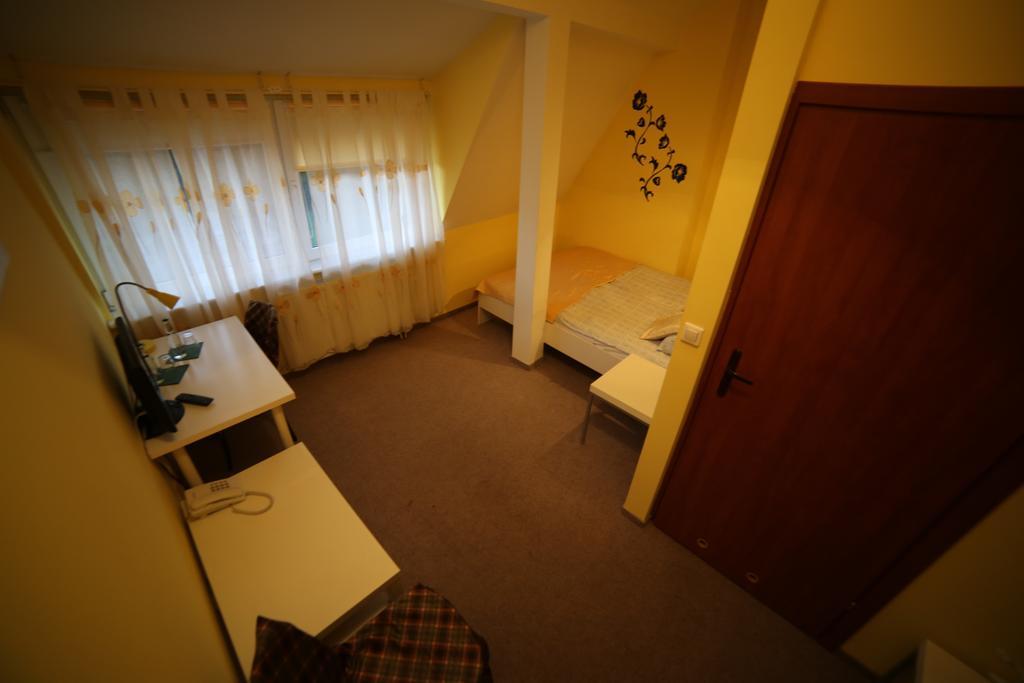 Motel Silver Konstantynów Łódzki Szoba fotó