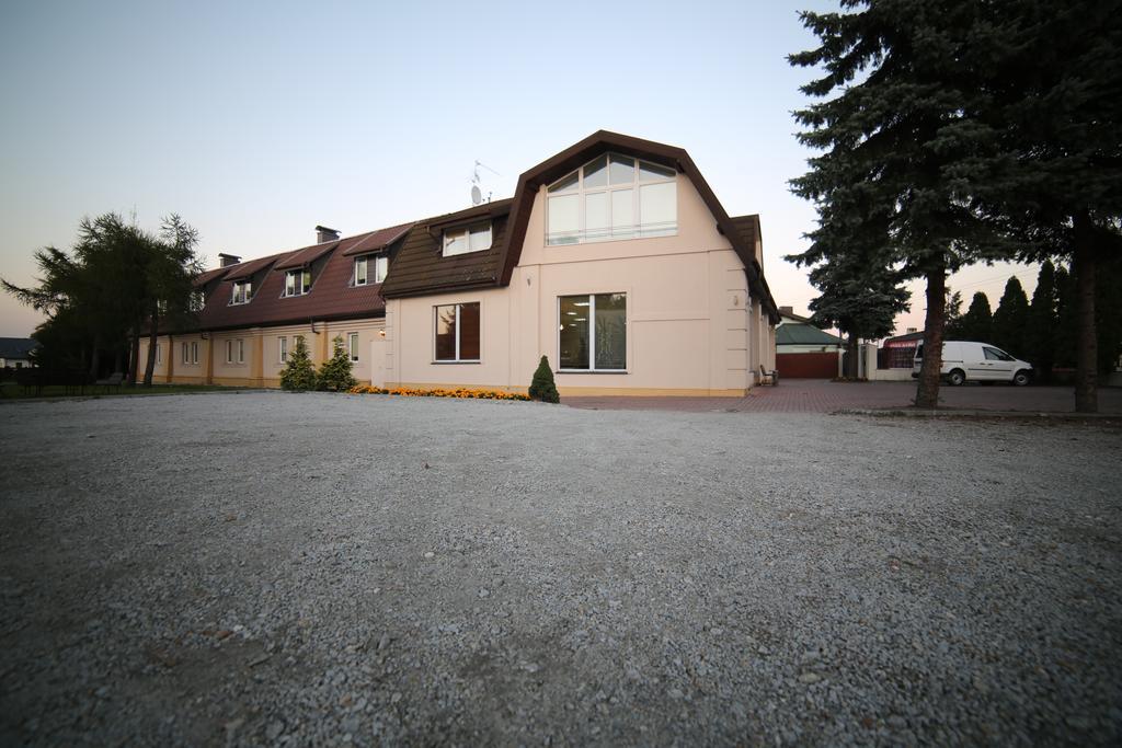 Motel Silver Konstantynów Łódzki Kültér fotó